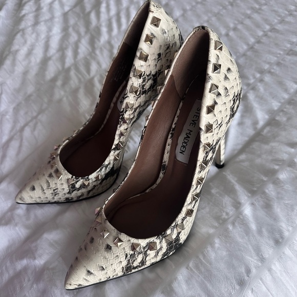 Steve Madden snakeskin pumps Proto-s - Picture 2 of 4